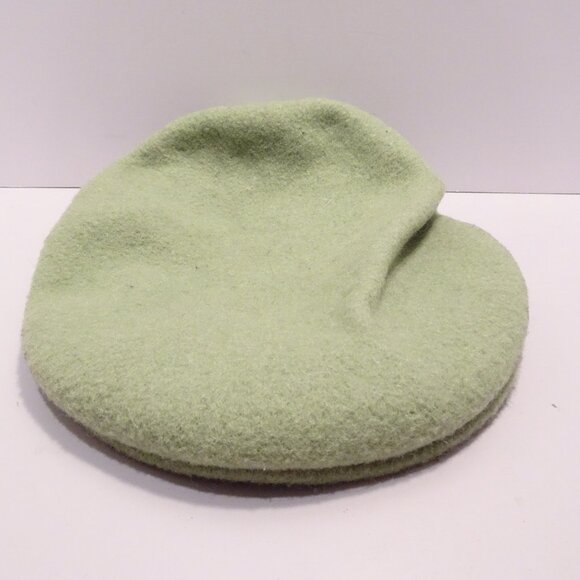Authentic Mens KANGOL 504 100% Wool 0258BC Cap Size SMALL Light Green Driving - Picture 1 of 6